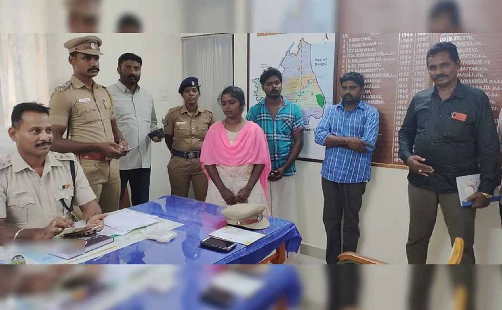 fake police arrested